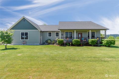 285 W Birnie Slough Rd, Cathlamet, WA 98612