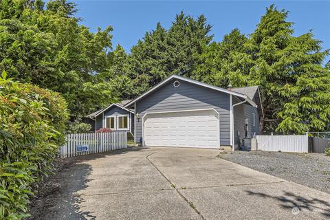 27 75th St SW, Everett, WA 98203