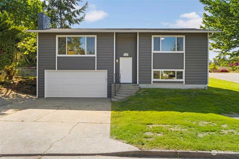 3609 Cedargrove St, Bremerton, WA 98310