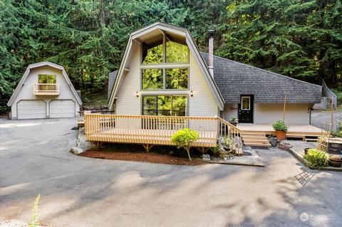 19031 SE 63rd Pl, Issaquah, WA 98027