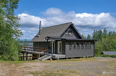 1215 W Herron Blvd NW, Lakebay, WA 98349