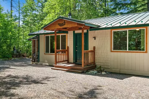 155 Timberline Dr, Packwood, WA 98361