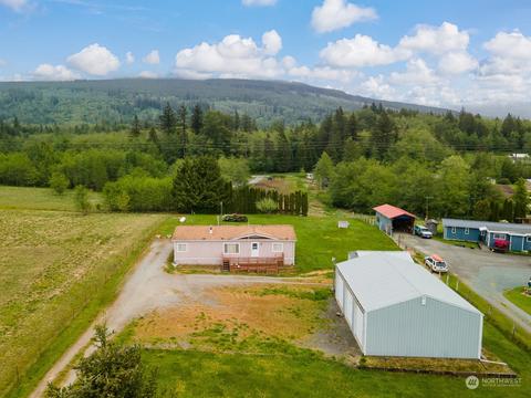 3047 Friday Creek Rd, Burlington, WA 98233