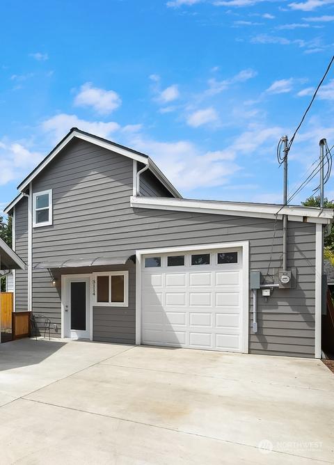 3114 SW Webster St, Seattle, WA 98126
