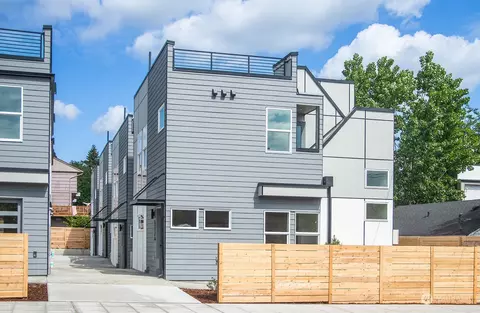 9006 15th Ave SW #A, Seattle, WA 98106