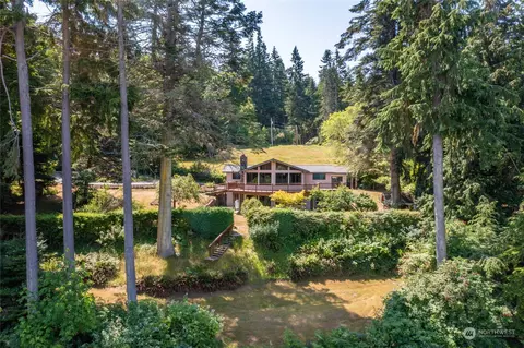 4991 Jones Rd, Oak Harbor, WA 98277
