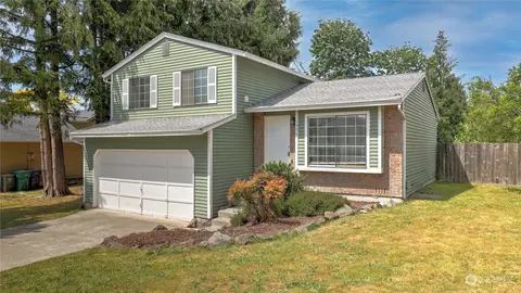1004 SW 316th Pl, Federal Way, WA 98023