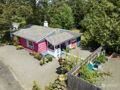 13500 N Pl, Long Beach, WA 98631