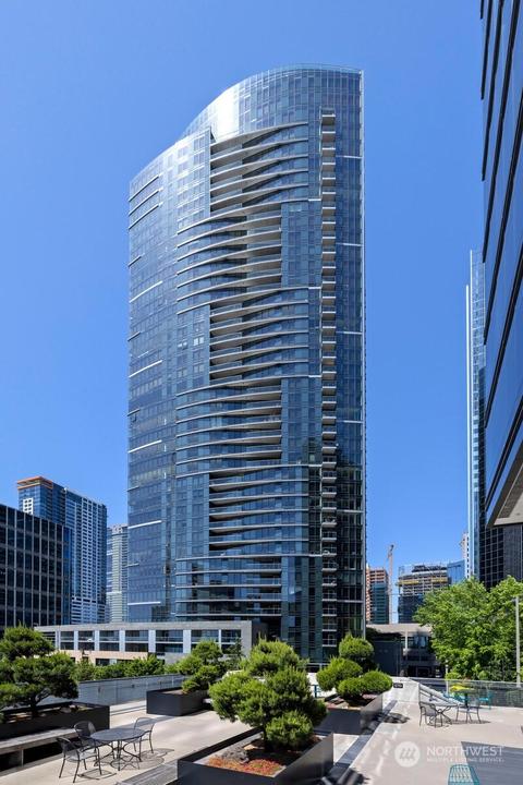 10700 NE 4th St #2216, Bellevue, WA 98004