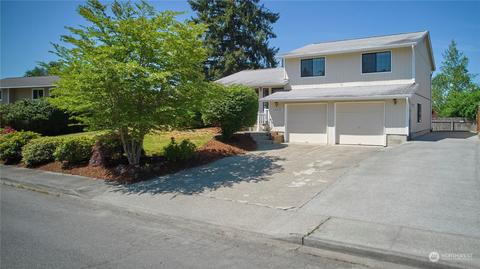 19775 Stavanger Loop NE, Poulsbo, WA 98370