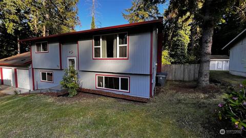 51 NE Matthew Dr, Belfair, WA 98528