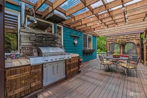 1179 Woods Rd SE, Port Orchard, WA 98366