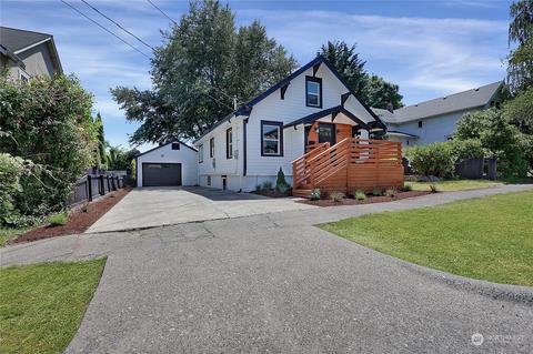 1018 S 39th St, Tacoma, WA 98418