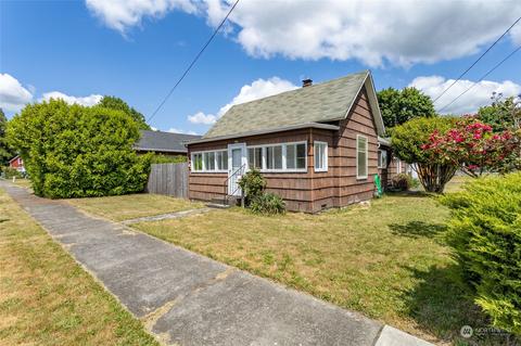 1103 W Walnut St, Centralia, WA 98531