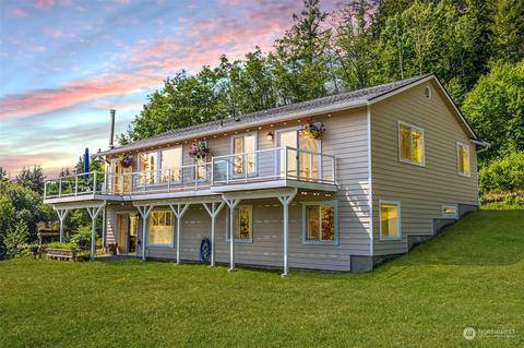 135 N Can Ku Rd, Camano Island, WA 98282