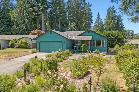 3084 Galena Dr, Camano Island, WA 98282