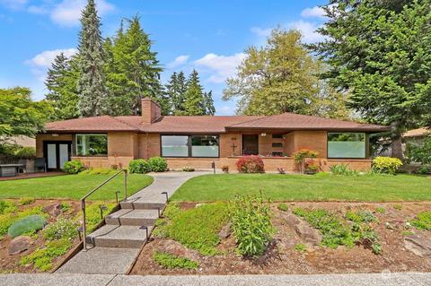 16513 37th Ave NE, Lake Forest Park, WA 98155