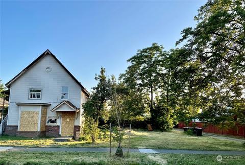 203 N 5th St, Walla Walla, WA 99362