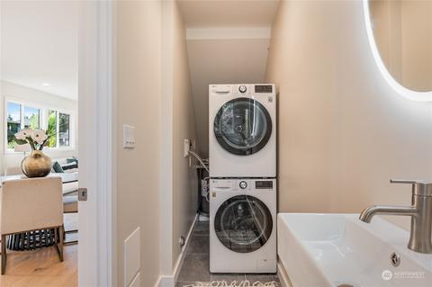 205 N 90th St, Seattle, WA 98103 photo 16