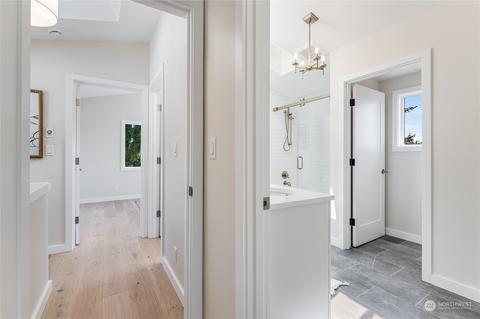 205 N 90th St, Seattle, WA 98103 photo 10