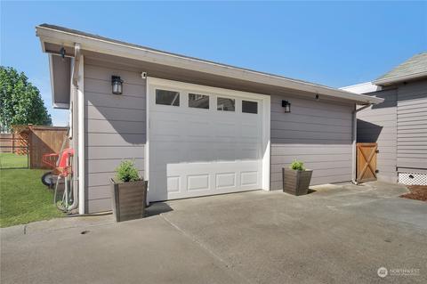 217 Bowlin Ave NE, Orting, WA 98360 photo 24