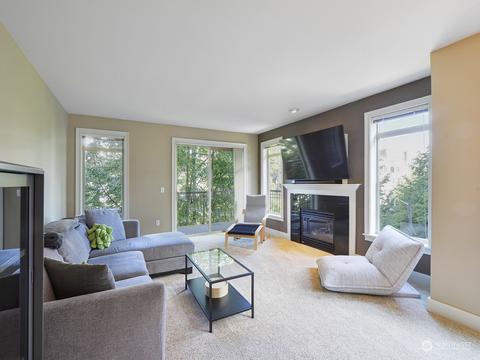 5016 California Ave SW #401, Seattle, WA 98136