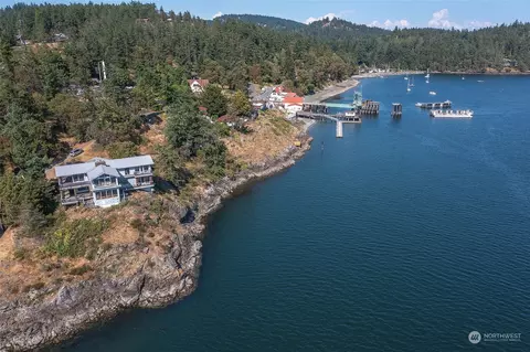 8256 Orcas Rd, Eastsound, WA 98245 photo 1