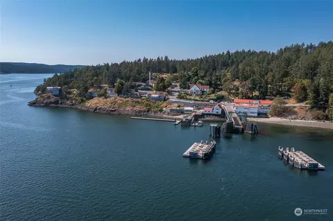 8256 Orcas Rd, Eastsound, WA 98245 photo 5