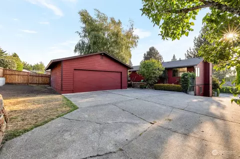 3510 Park Ave N, Renton, WA 98056
