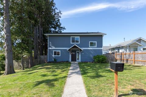 1014 W 7th St, Port Angeles, WA 98363