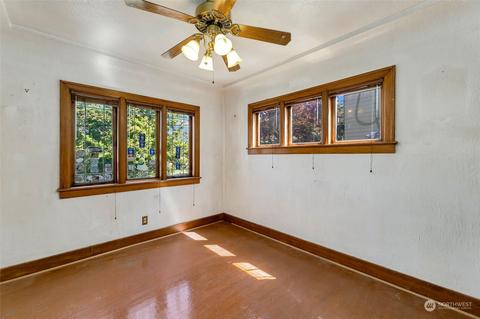 2915 E Pine St, Seattle, WA 98122 photo 8