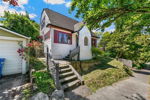 2915 E Pine St, Seattle, WA 98122