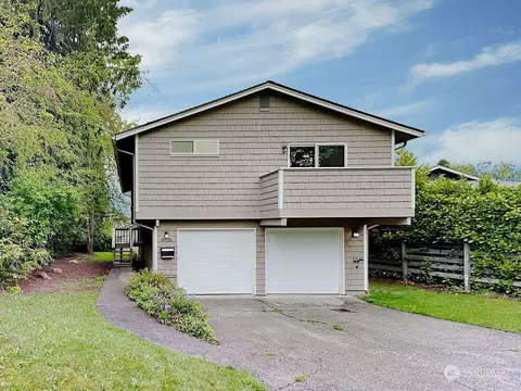 6026 S Redwing St, Seattle, WA 98118