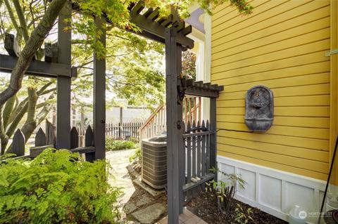 1420 N 35th St, Seattle, WA 98103 photo 32