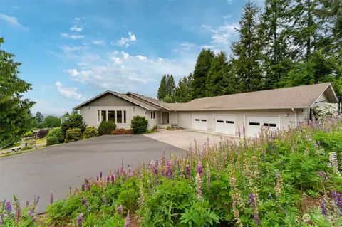 20 Crestmont Ave, Longview, WA 98632