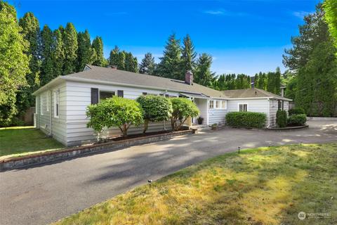 7833 SE 40th St, Mercer Island, WA 98040