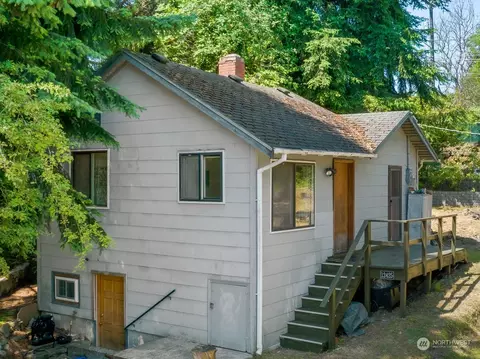 12425 Roseberg Ave S, Burien, WA 98168