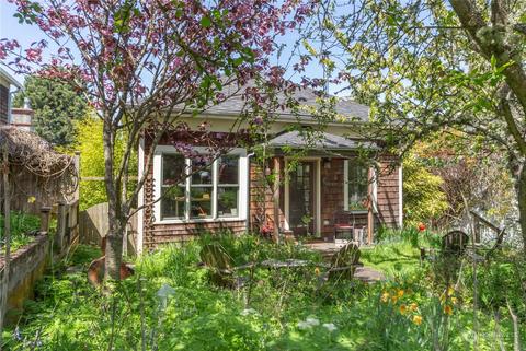 1222 Blaine St, Port Townsend, WA 98368