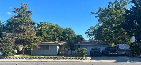 1108 4th St SE, East Wenatchee, WA 98802