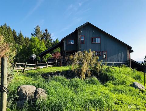 31 Mary Ann Creek Rd, Oroville, WA 98844