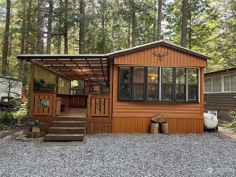 151 Big River Blvd E, Deming, WA 98244