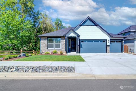 2704 NW 6th Ave, Battle Ground, WA 98604