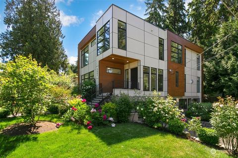 3001 NE 89th St, Seattle, WA 98115