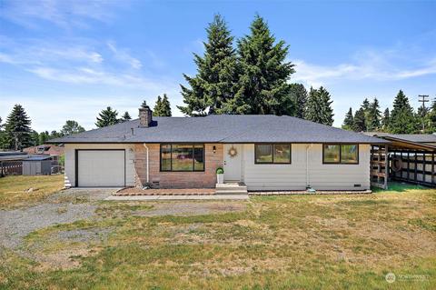 828 S 137th St, Burien, WA 98168