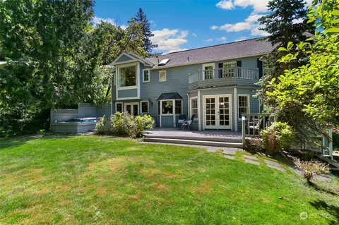 5705 143rd Pl SE, Bellevue, WA 98006