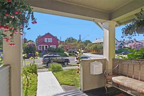 2203 Rockefeller Ave, Everett, WA 98201 photo 3
