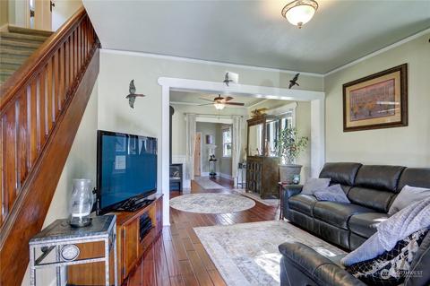 2203 Rockefeller Ave, Everett, WA 98201 photo 6
