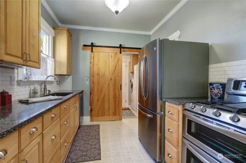 2203 Rockefeller Ave, Everett, WA 98201 photo 16