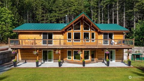 33433 NE 102nd Way, Carnation, WA 98014
