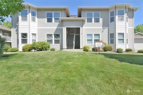 10025 9th Ave W #F201, Everett, WA 98204